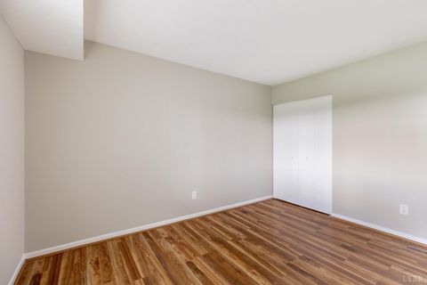 Tiny photo for 1102 Twin Springs Court, Forest, VA 24551 (MLS # 362233)