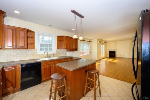 Tiny photo for 425 Harvest Court, Lynchburg, VA 24502 (MLS # 364647)