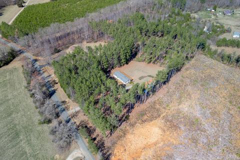 Tiny photo for 750 Price Ln Ln, Pamplin, VA 23958 (MLS # 364971)