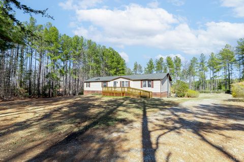 Tiny photo for 750 Price Ln Ln, Pamplin, VA 23958 (MLS # 364971)