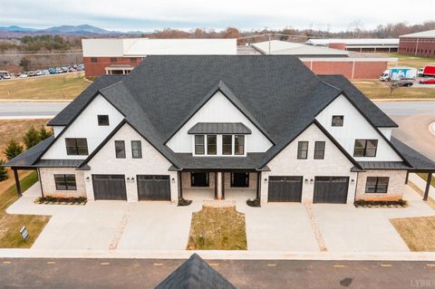 Tiny photo for 1026 Landon Court, Forest, VA 24551 (MLS # 364510)