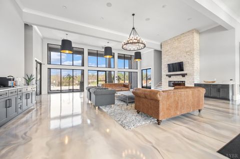 Tiny photo for 1026 Landon Court, Forest, VA 24551 (MLS # 364510)