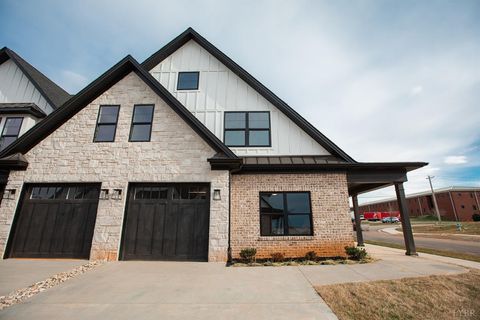 Tiny photo for 1026 Landon Court, Forest, VA 24551 (MLS # 364510)