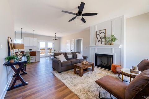 Tiny photo for 10606 Leesville Road, Evington, VA 24550 (MLS # 364388)