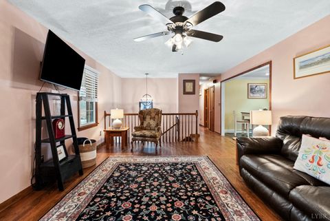Tiny photo for 112 Hickory Way, Madison Heights, VA 24572 (MLS # 364742)