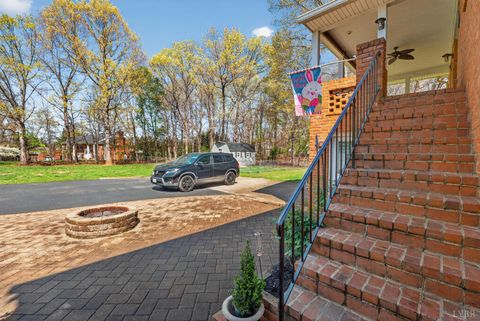 Tiny photo for 112 Hickory Way, Madison Heights, VA 24572 (MLS # 364742)