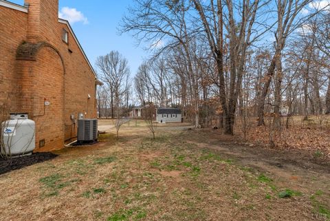 Tiny photo for 112 Hickory Way, Madison Heights, VA 24572 (MLS # 364742)