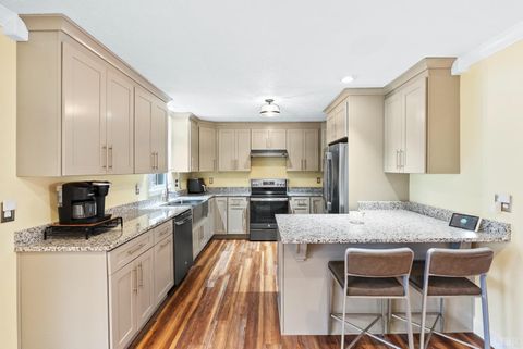 Tiny photo for 112 Hickory Way, Madison Heights, VA 24572 (MLS # 364742)