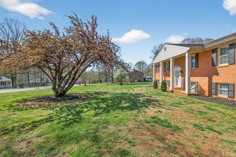 Tiny photo for 112 Hickory Way, Madison Heights, VA 24572 (MLS # 364742)
