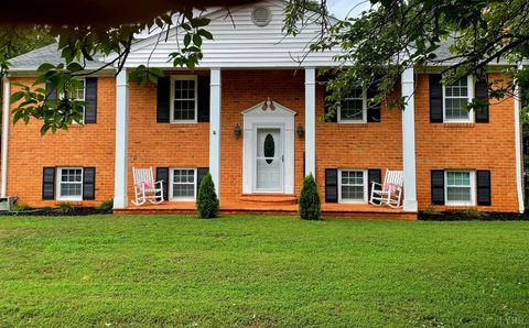 Tiny photo for 112 Hickory Way, Madison Heights, VA 24572 (MLS # 364742)