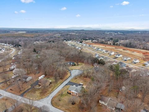 Tiny photo for 112 Hickory Way, Madison Heights, VA 24572 (MLS # 364742)