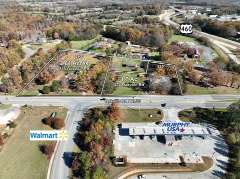 Tiny photo for 424 Oakville Road, Appomattox, VA 24522 (MLS # 360441)