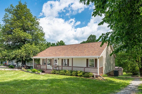 Homes For Sale - 259 Crescent Lane<br/> Monroe, VA 24574