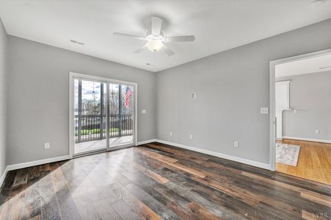 Tiny photo for 200 Bay Shore Drive #115, Moneta, VA 24121 (MLS # 365276)