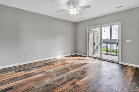 Tiny photo for 200 Bay Shore Drive #115, Moneta, VA 24121 (MLS # 365276)