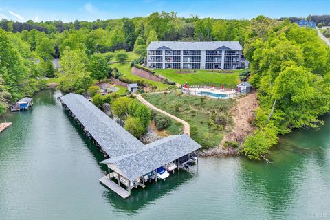 Tiny photo for 200 Bay Shore Drive #115, Moneta, VA 24121 (MLS # 365276)