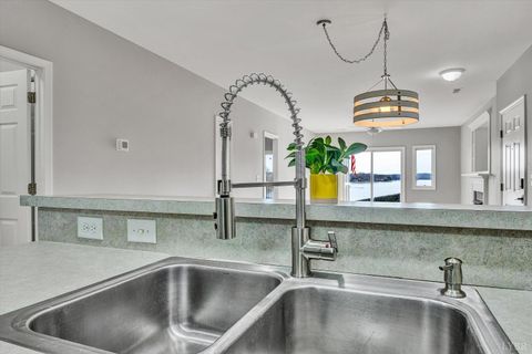 Tiny photo for 200 Bay Shore Drive #115, Moneta, VA 24121 (MLS # 365276)