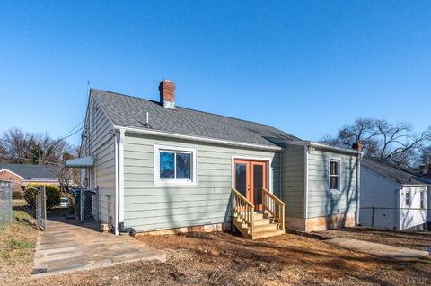Tiny photo for 325 Saint Augustine Street, Lynchburg, VA 24501 (MLS # 363584)