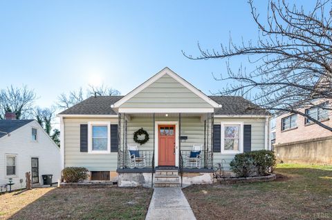 Photo of 325 Saint Augustine Street, Lynchburg, VA 24501 (MLS # 363584)