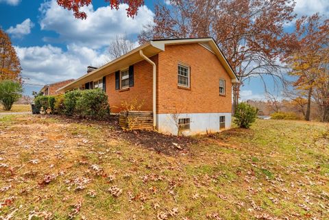 Tiny photo for 145 Laurel Drive, Madison Heights, VA 24572 (MLS # 363247)