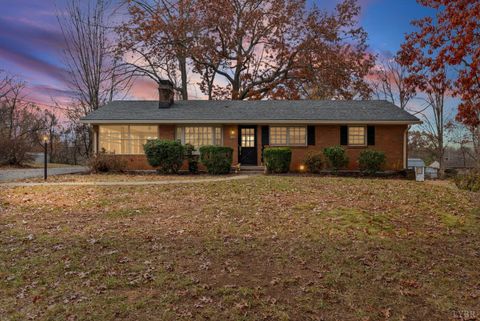 Photo of 145 Laurel Drive, Madison Heights, VA 24572 (MLS # 363247)