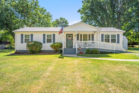Homes For Sale - 139 Riviera Drive<br/> Concord, VA 24538