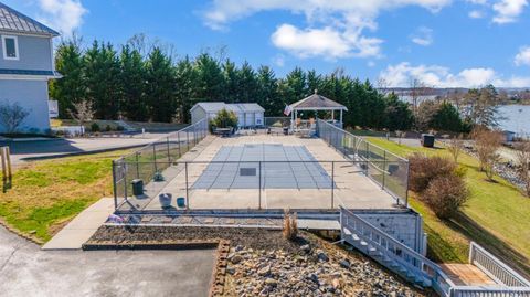 Tiny photo for 16109 Smith Mountain Lake Parkway #F5, Huddleston, VA 24104 (MLS # 364918)