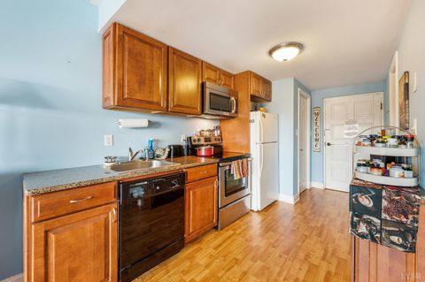 Tiny photo for 16109 Smith Mountain Lake Parkway #F5, Huddleston, VA 24104 (MLS # 364918)
