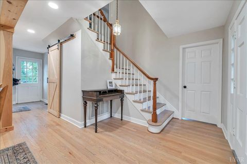 Tiny photo for 1926 SW Hope Road, Roanoke, VA 24018 (MLS # 363919)
