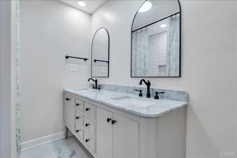 Tiny photo for 1926 SW Hope Road, Roanoke, VA 24018 (MLS # 363919)