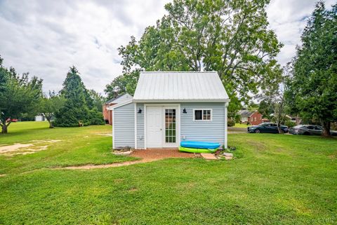 Tiny photo for 260 North Main St St, Amherst, VA 24521 (MLS # 365915)