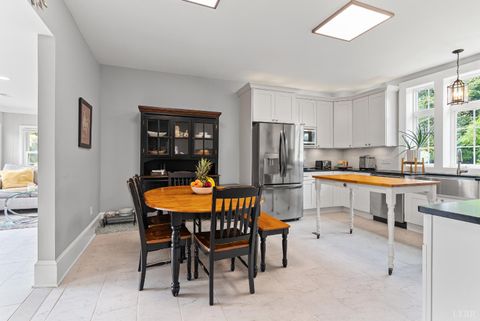 Tiny photo for 260 North Main St St, Amherst, VA 24521 (MLS # 365915)