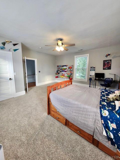 Tiny photo for 260 North Main St St, Amherst, VA 24521 (MLS # 365915)