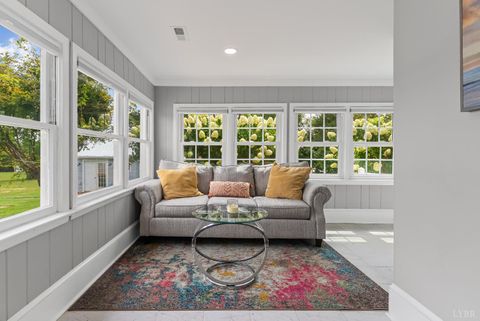 Tiny photo for 260 North Main St St, Amherst, VA 24521 (MLS # 365915)