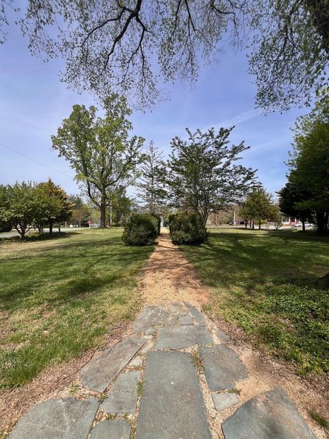 Tiny photo for 260 North Main St St, Amherst, VA 24521 (MLS # 365915)