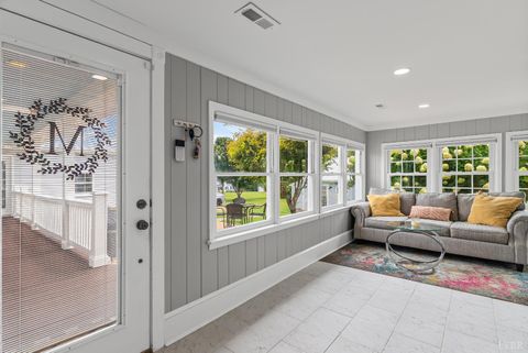 Tiny photo for 260 North Main St St, Amherst, VA 24521 (MLS # 365915)