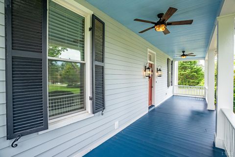 Tiny photo for 260 North Main St St, Amherst, VA 24521 (MLS # 365915)