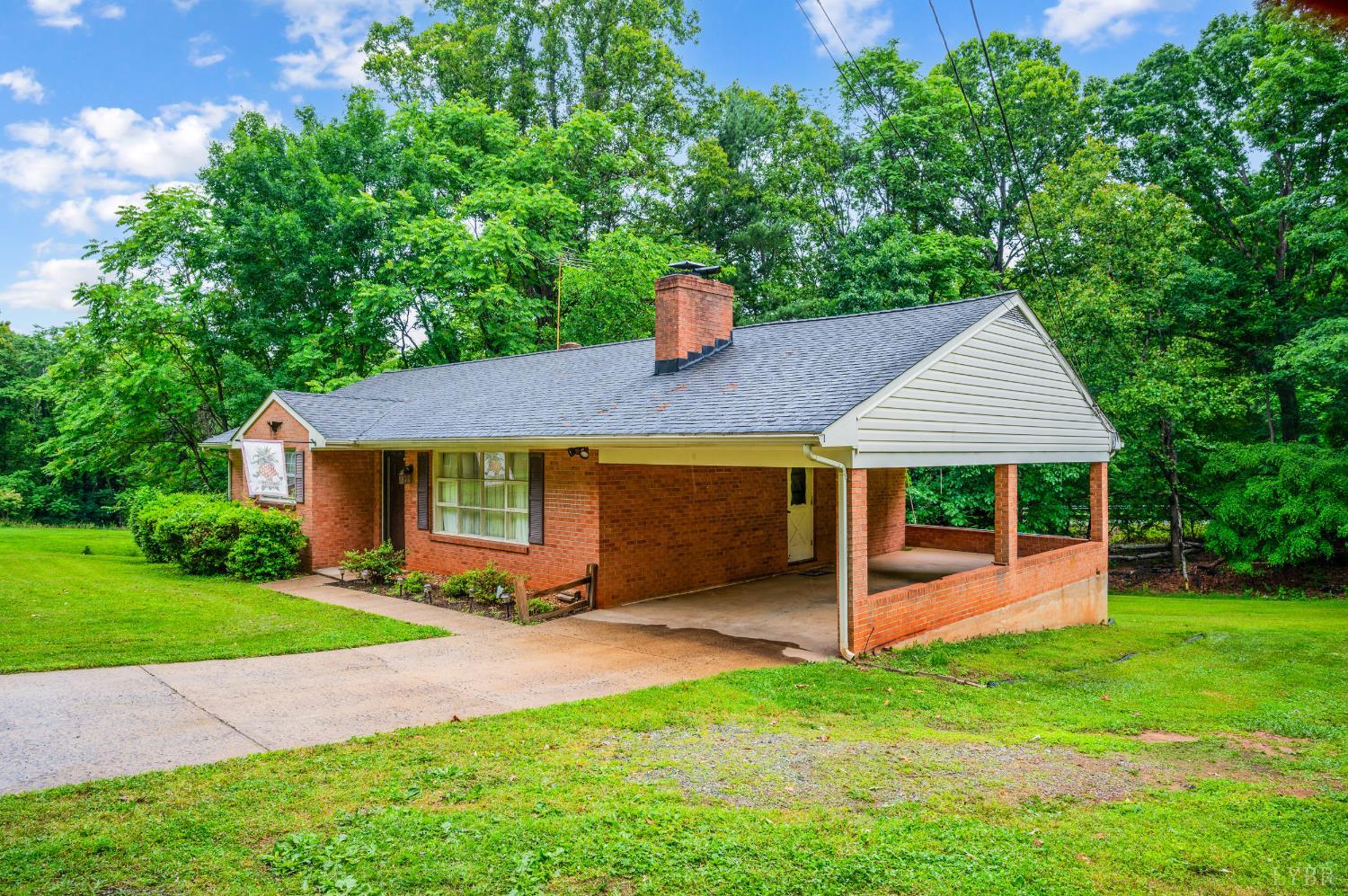 201 Oakland Circle, Lynchburg, Virginia image 4