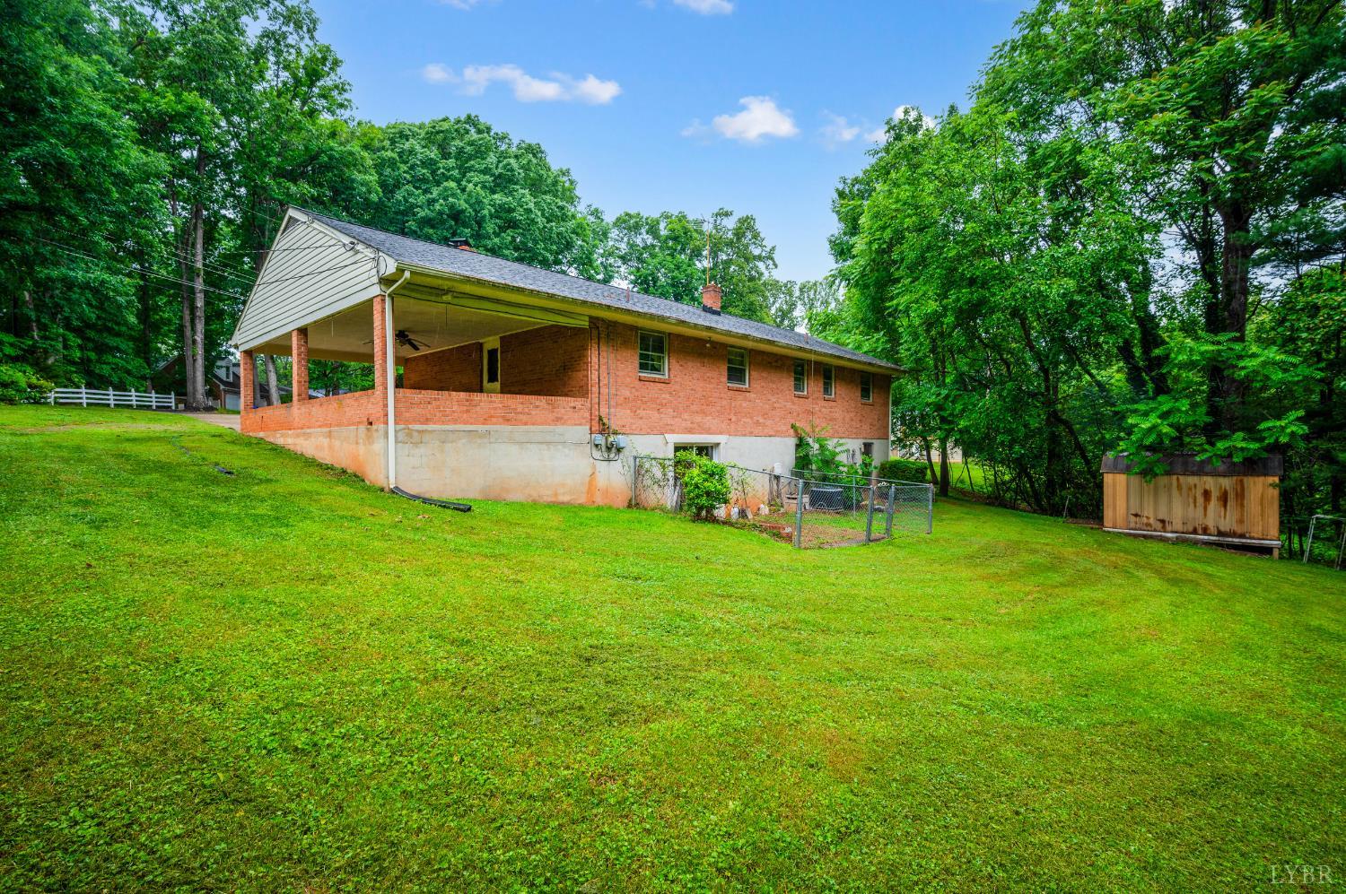 201 Oakland Circle, Lynchburg, Virginia image 5