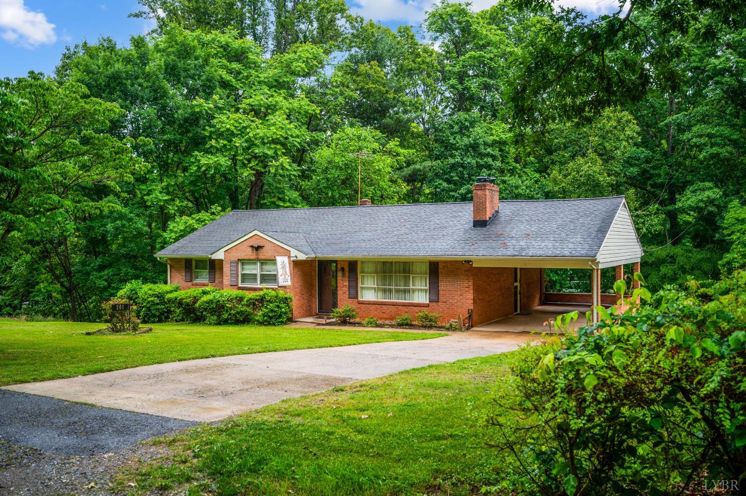 201 Oakland Circle, Lynchburg, Virginia image 2