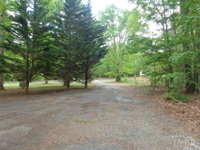 1623 Richmond Highway, Amherst, Virginia image 7