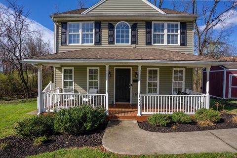 Photo of 2001 Autumn Drive, Lynchburg, VA 24502 (MLS # 364365)
