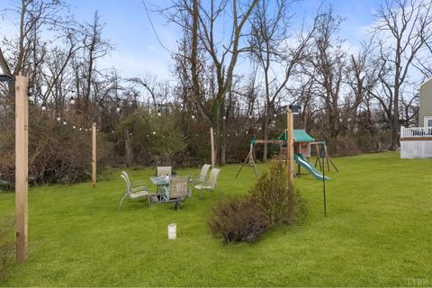 Tiny photo for 2001 Autumn Drive, Lynchburg, VA 24502 (MLS # 364365)