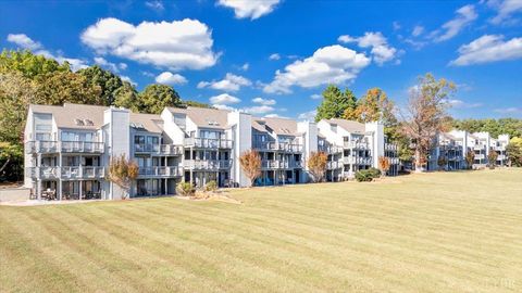Tiny photo for 120 Sailors Cove Drive #1308, Moneta, VA 24121 (MLS # 366333)