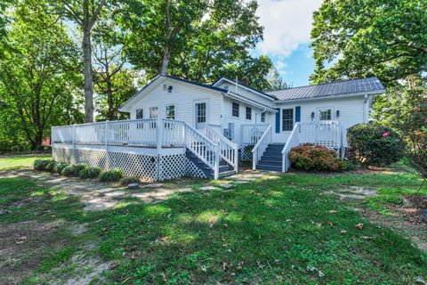 Tiny photo for 200 Bradner Road, Charlotte Court House, VA 23923 (MLS # 362499)