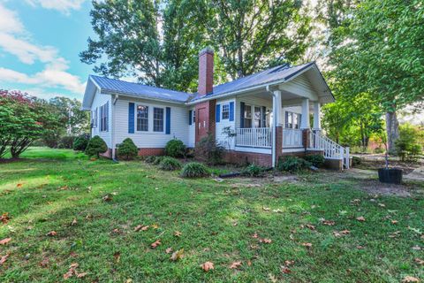 Tiny photo for 200 Bradner Road, Charlotte Court House, VA 23923 (MLS # 362499)