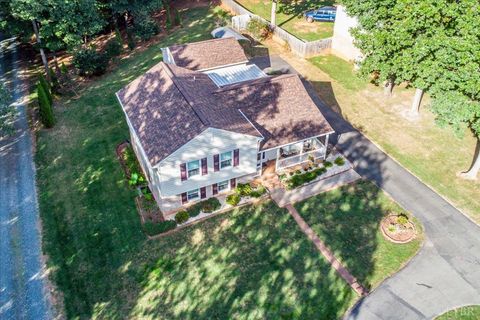 Tiny photo for 2121 Sunburst Road, Evington, VA 24550 (MLS # 364793)