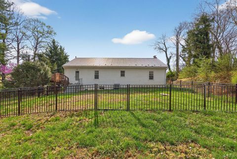 Tiny photo for 12477 North Old Moneta Road, Moneta, VA 24121 (MLS # 365324)