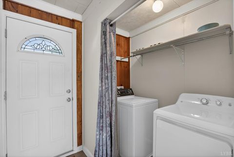 Tiny photo for 12477 North Old Moneta Road, Moneta, VA 24121 (MLS # 365324)