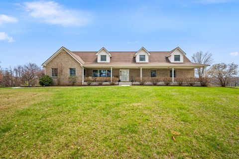 Tiny photo for 712 Cherry Hill Road, Amherst, VA 24521 (MLS # 365195)